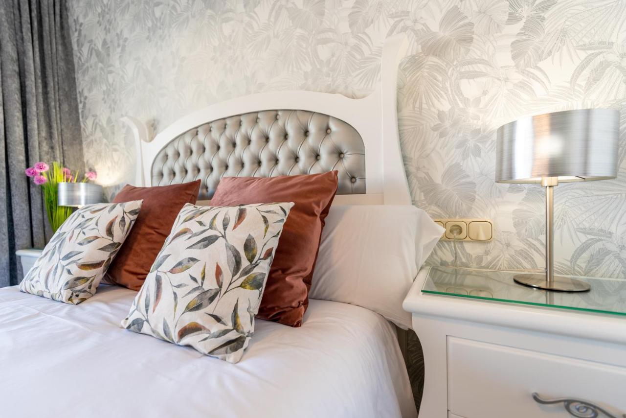 Wintowinrentals Apartamento De Lujo En Medio De Puerto Marina. 베날마데나코스타 외부 사진